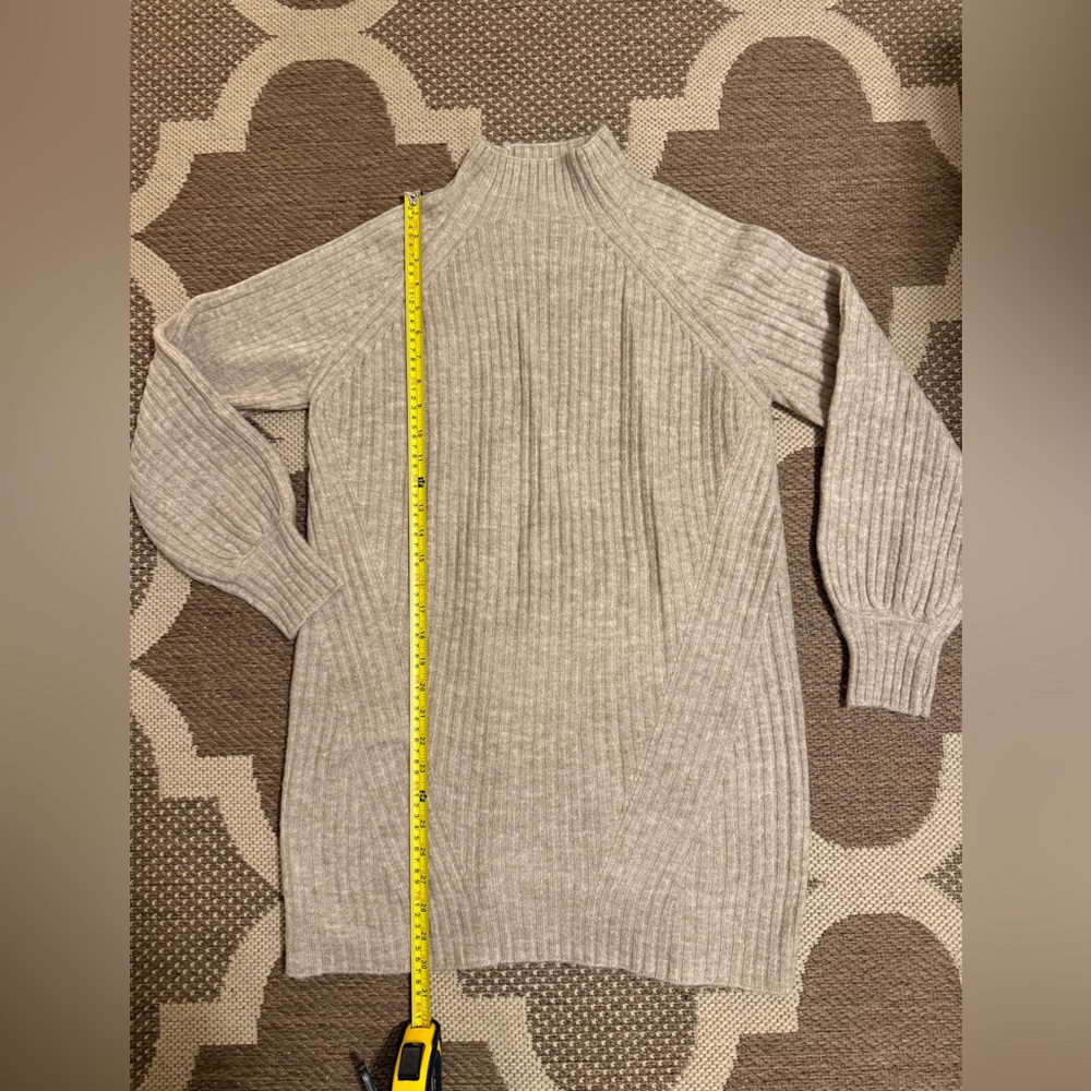 Olivia Grey beige Ribbed Women's Sweater